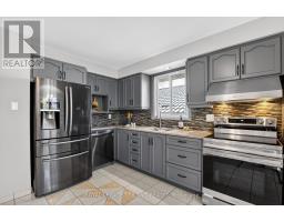 58 BEECHMOUNT CRESCENT - 15