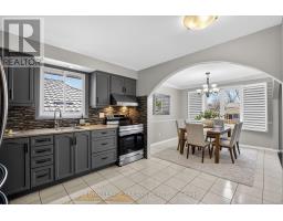 58 BEECHMOUNT CRESCENT - 16