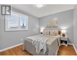 58 BEECHMOUNT CRESCENT - 19