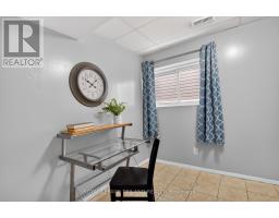 58 BEECHMOUNT CRESCENT - 27