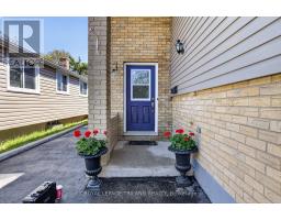 58 BEECHMOUNT CRESCENT - 3