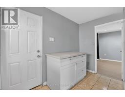 58 BEECHMOUNT CRESCENT - 32