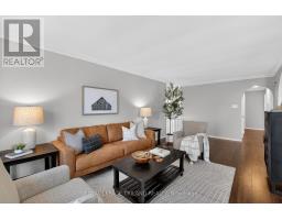 58 BEECHMOUNT CRESCENT - 9