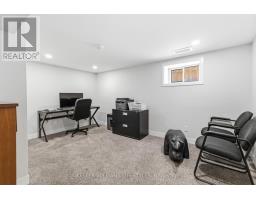 6 WINDSOR CRESCENT - 29