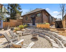 6 WINDSOR CRESCENT - 35