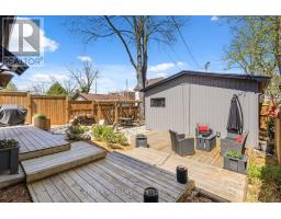 6 WINDSOR CRESCENT - 39