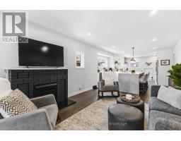 6 WINDSOR CRESCENT - 5