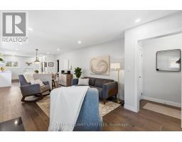 6 WINDSOR CRESCENT - 6