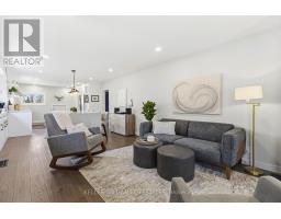 6 WINDSOR CRESCENT - 7