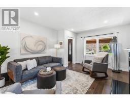 6 WINDSOR CRESCENT - 8