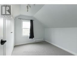 1877 ROYAL CRESCENT - 15