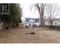 1877 ROYAL CRESCENT - 35