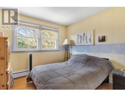 586 MIDDLEWOODS DRIVE - 22