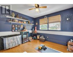 586 MIDDLEWOODS DRIVE - 23