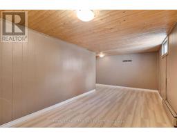 586 MIDDLEWOODS DRIVE - 33