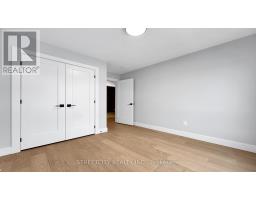 15 - 2500 MAIN STREET - 18