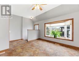 484 CARLING STREET - 14