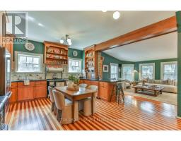 806 WATERLOO STREET - 11