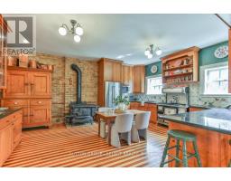 806 WATERLOO STREET - 13