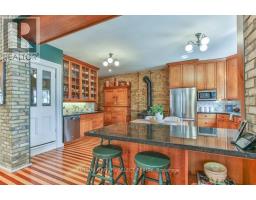 806 WATERLOO STREET - 15