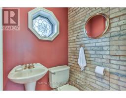 806 WATERLOO STREET - 22