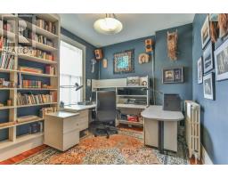 806 WATERLOO STREET - 30