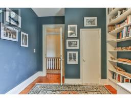 806 WATERLOO STREET - 31