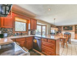 25 FARMINGTON TERRACE - 15