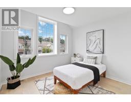 989 MAPLERIDGE STREET - 25