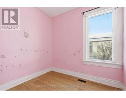 1050 FLORENCE STREET - 19