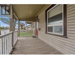 1050 FLORENCE STREET - 4