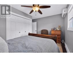 281 TWEEDSMUIR AVENUE - 17