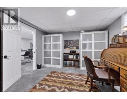 281 TWEEDSMUIR AVENUE - 23