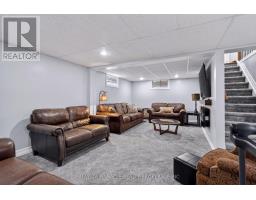 281 TWEEDSMUIR AVENUE - 24