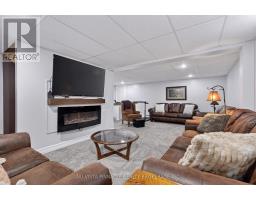 281 TWEEDSMUIR AVENUE - 27