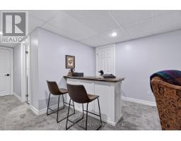 281 TWEEDSMUIR AVENUE - 28