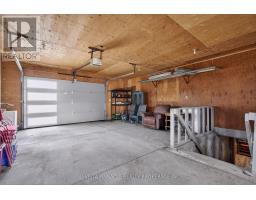 281 TWEEDSMUIR AVENUE - 32