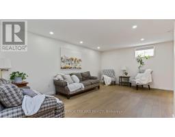 60 ASHBERRY PLACE - 20