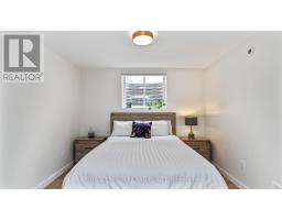 60 ASHBERRY PLACE - 22