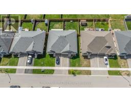 60 ASHBERRY PLACE - 31