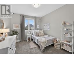 761 HICKORYSTICK KEY - 23