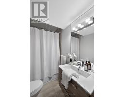 761 HICKORYSTICK KEY - 38