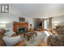 526 TALBOT ROAD - 23