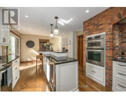 526 TALBOT ROAD - 28