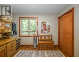 526 TALBOT ROAD - 32