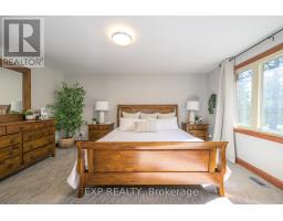 526 TALBOT ROAD - 33