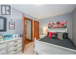 526 TALBOT ROAD - 38