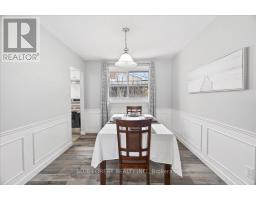 35 ROLLSCOURT GARDENS - 10