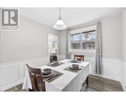 35 ROLLSCOURT GARDENS - 11