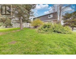 1 - 40 FAIRFAX COURT - 39